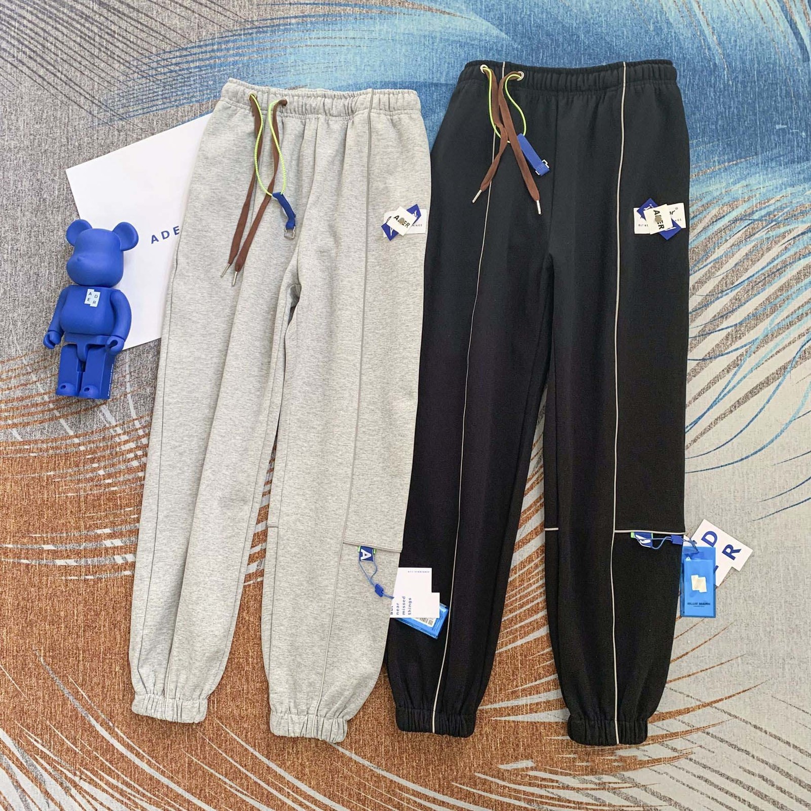Men's Pants Sweatpant Ader Error Korean Streetwear Casual Jogger Cargo Training High waisted Sports Summer Reflective Strip Pant 230114, White
Men's Pants Sweatpant Ader Error Korean Streetwear Casual Jogger Cargo Training High waisted Sports Summer Reflective Strip Pant 230114, White