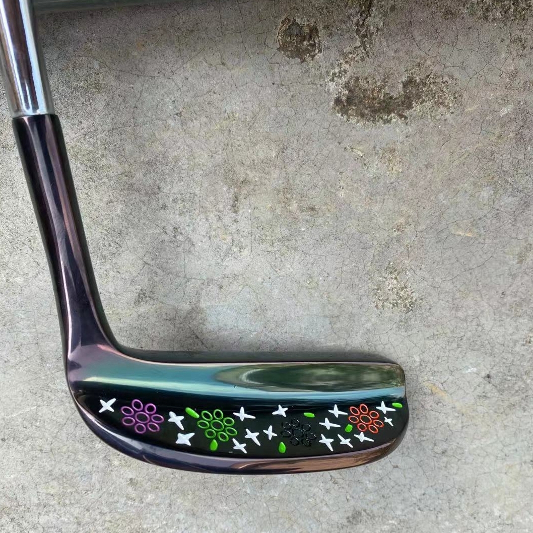 Irons Freeshiping Golf Putter 350G Skull Clown My Girl Girls Yard Dog Crown Circle T Club with cover 230114
Irons Freeshiping Golf Putter 350G Skull Clown My Girl Girls Yard Dog Crown Circle T Club with cover 230114