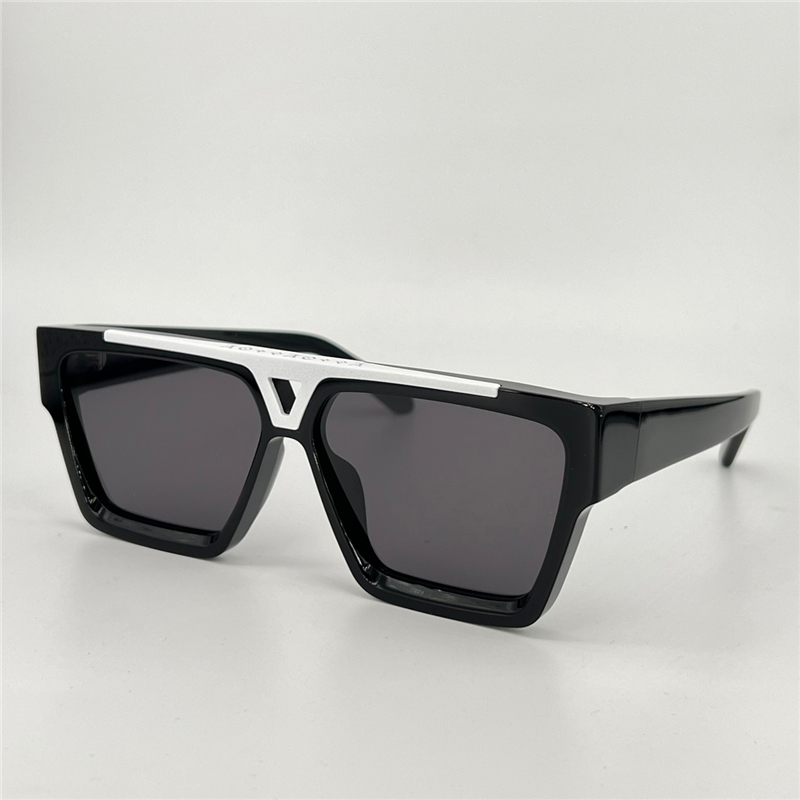 Sunglasses For Women and Men Summer 1502 EVIDENCE Style Anti-Ultraviolet Retro Plate Square Full Frame Eyeglasses Random Box
Sunglasses For Women and Men Summer 1502 EVIDENCE Style Anti-Ultraviolet Retro Plate Square Full Frame Eyeglasses Random Box