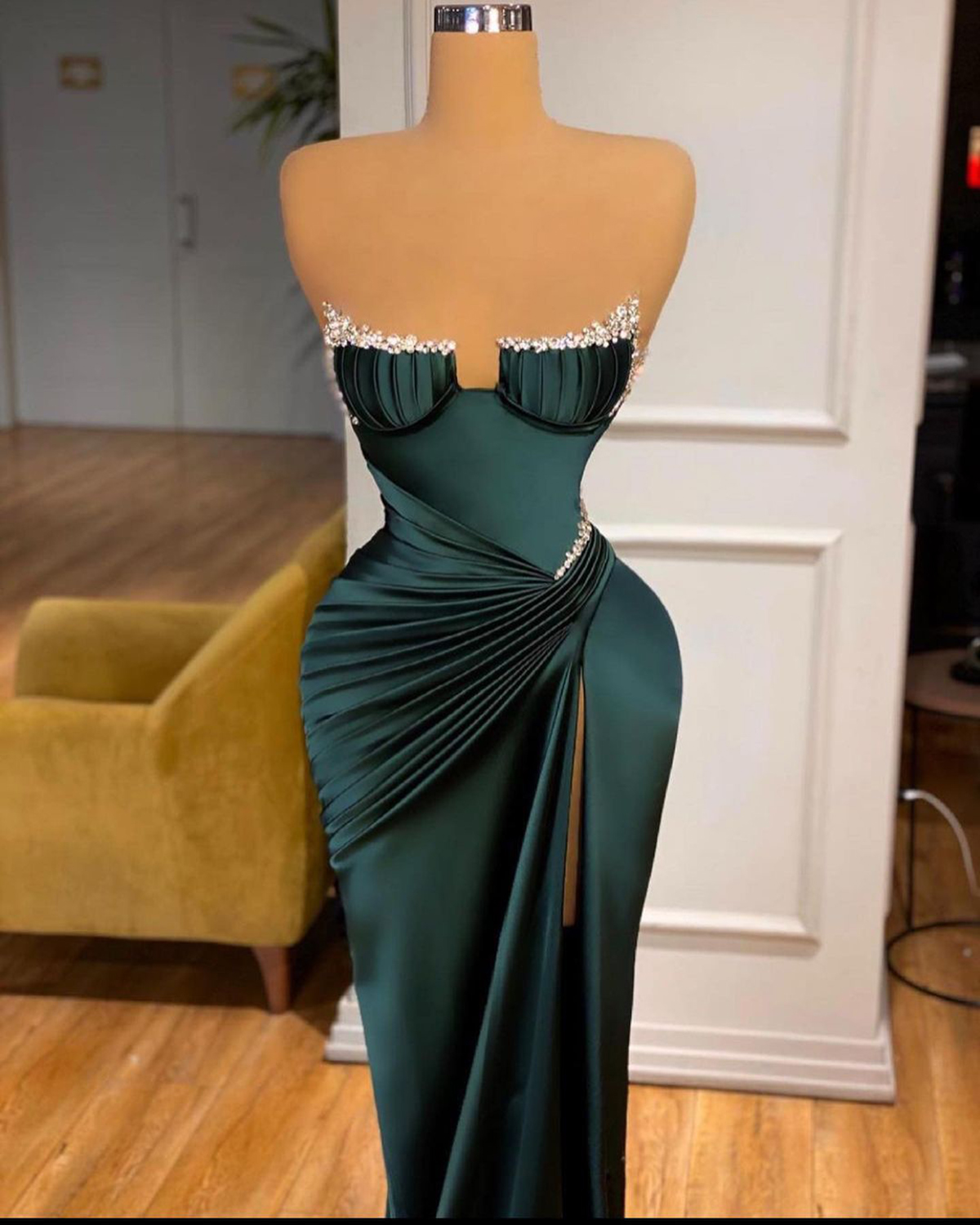 Dark Green Mermaid Prom Dresses Satin Beads Spaghetti Straps Pleats Formal Evening Occasion Gowns For Women Custom Made