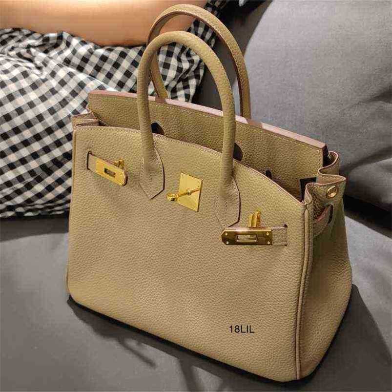 Designer Bags Birkin Herme 5A Inspected Platinum bag leather womens bag texture first layer cowhide handbag 2022 new large bag soft 5A, Elephant grey medium 30cm
Designer Bags Birkin Herme 5A Inspected Platinum bag leather womens bag texture first layer cowhide handbag 2022 new large bag soft 5A, Elephant grey medium 30cm