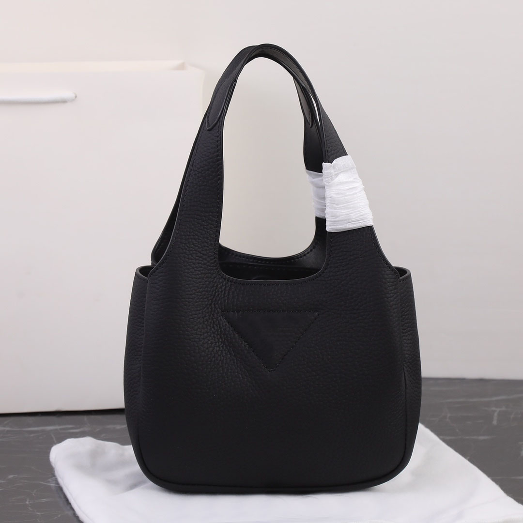 Designers Bag totes underarm handbags mini classic Calfskin food Vegetable basket clutch wallets Leather tote bag luxury bucket Bags women buckle 1BA349
Designers Bag totes underarm handbags mini classic Calfskin food Vegetable basket clutch wallets Leather tote bag luxury bucket Bags women buckle 1BA349