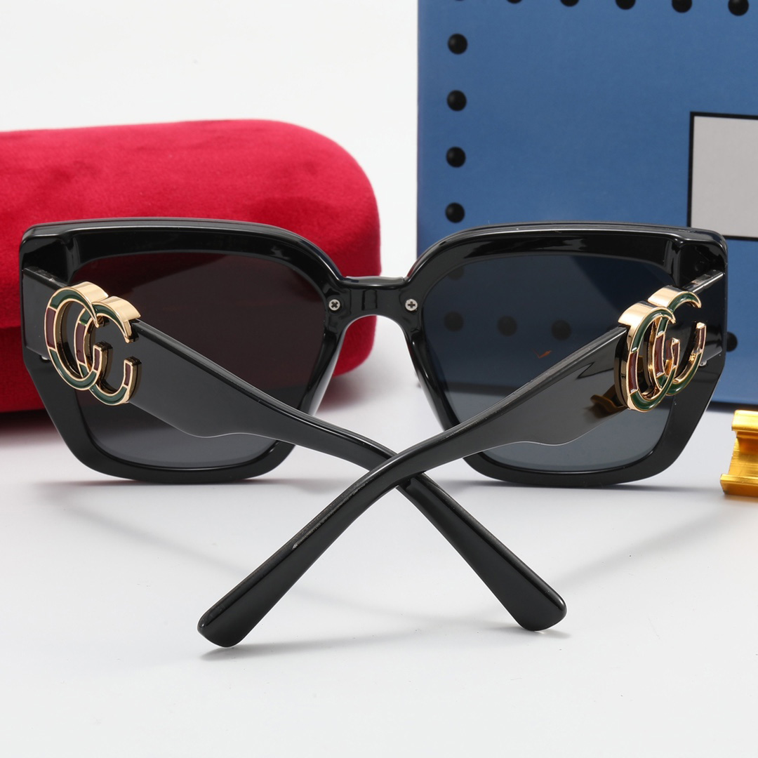 Top luxury Sunglasses polaroid lens Big Frame designer womens Mens Goggle senior Eyewear For Women eyeglasses frame Vintage Metal Sun
Top luxury Sunglasses polaroid lens Big Frame designer womens Mens Goggle senior Eyewear For Women eyeglasses frame Vintage Metal Sun