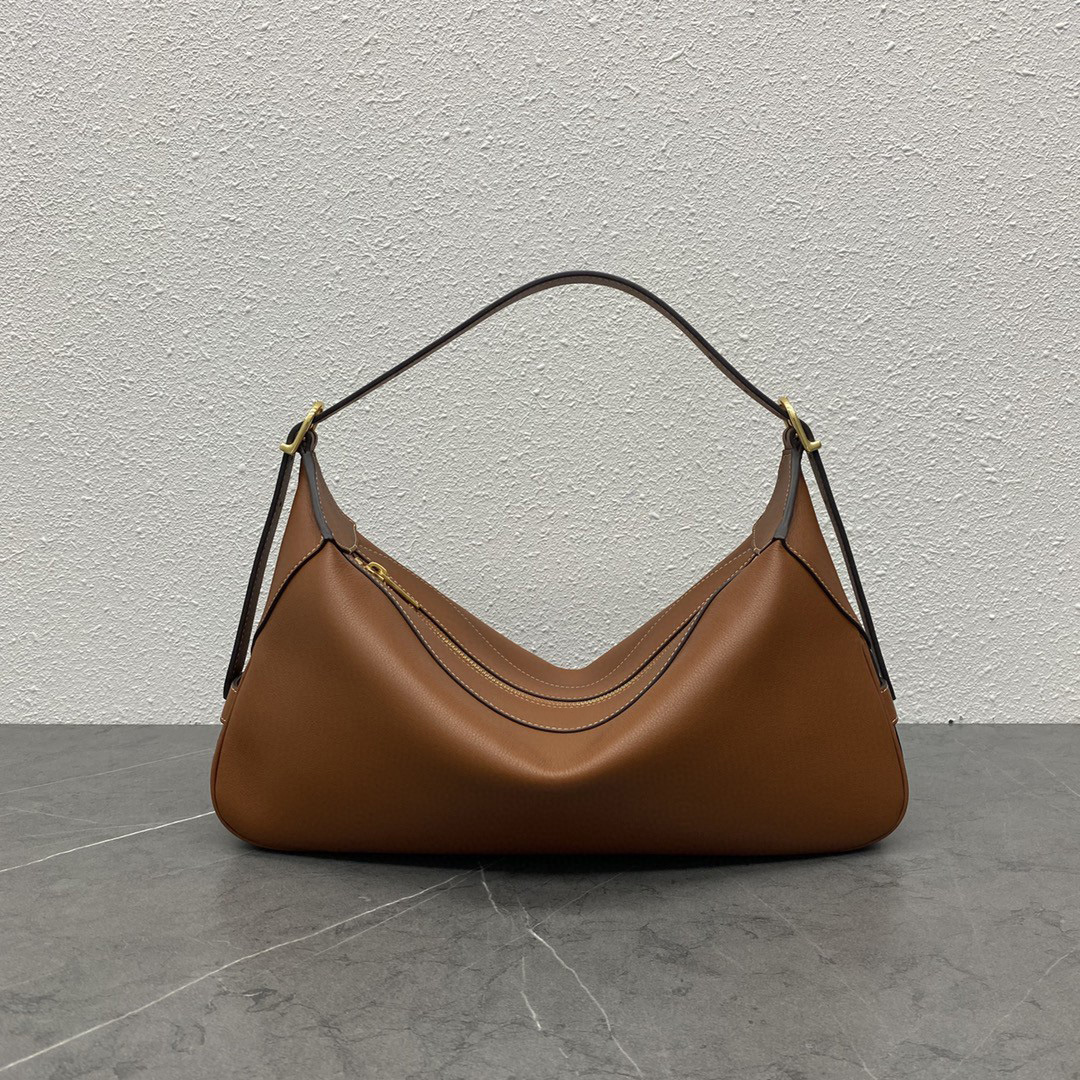 Classic designer women's bag brand luxury backpack top fashion handbag AAAHH8880, 8880/burgundy
Classic designer women's bag brand luxury backpack top fashion handbag AAAHH8880, 8880/burgundy