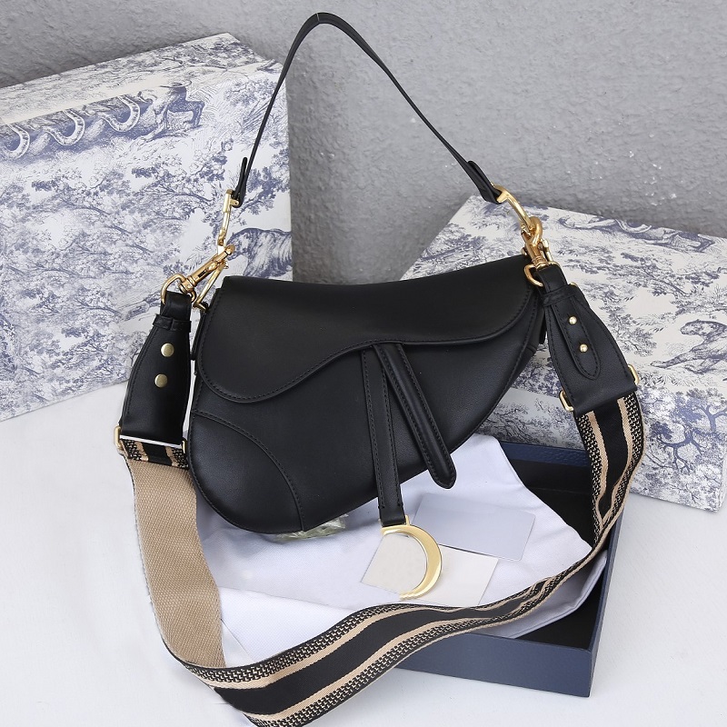 Saddles Bag Handbag Classic Pattern Versatile Retro Baguette Bags Rectangular Oblique Wallet Fall Fashion Fringe Plush Shoulder Bag 01, #12
Saddles Bag Handbag Classic Pattern Versatile Retro Baguette Bags Rectangular Oblique Wallet Fall Fashion Fringe Plush Shoulder Bag 01, #12