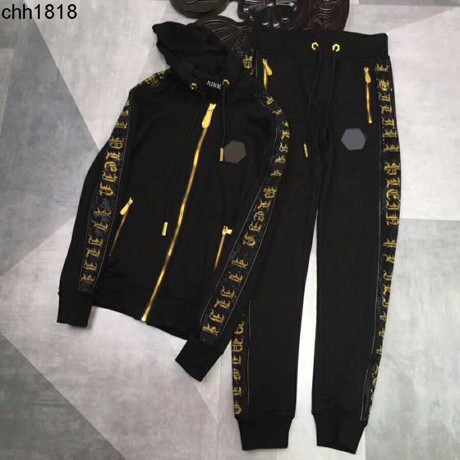 PLEIN BEAR Mens HOODIE JACKET TROUSERS CRYSTAL SKULL Tracksuit Men Hoodies Casual Tracksuits Jogger Jackets Pants Sets Sporting Suit 74173, Black
PLEIN BEAR Mens HOODIE JACKET TROUSERS CRYSTAL SKULL Tracksuit Men Hoodies Casual Tracksuits Jogger Jackets Pants Sets Sporting Suit 74173, Black