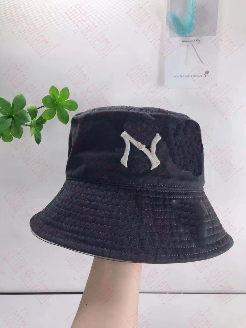 Designer hat fisherman hat temperament shading large logo denim fabric vintage vintage tassel design, Dark grey.
Designer hat fisherman hat temperament shading large logo denim fabric vintage vintage tassel design, Dark grey.