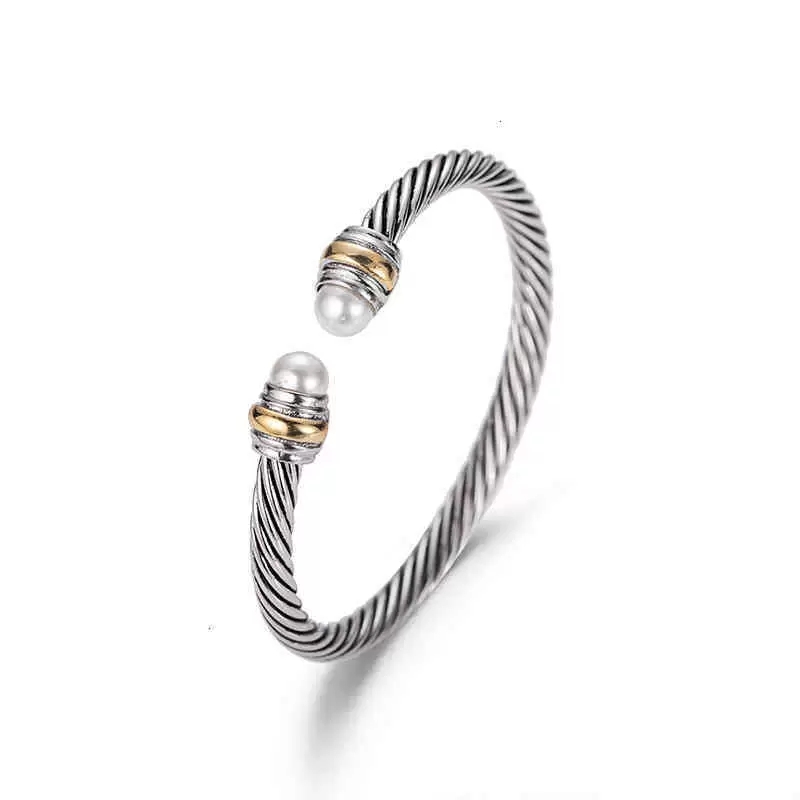 Bracelet Dy Luxury Designer personalised bangle Twisted Pearl Head Women Fashion Versatile Twist Bracelets Jewelry Platinum Plated Wedding Gifts
Bracelet Dy Luxury Designer personalised bangle Twisted Pearl Head Women Fashion Versatile Twist Bracelets Jewelry Platinum Plated Wedding Gifts