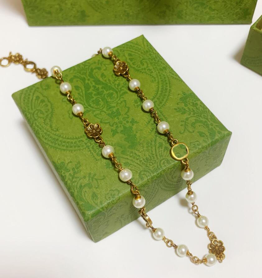 Fashion Brand flower pearl Choker Statement Necklace Chain Luxury Designer Letter Pendant Necklaces For Women Wedding Party Couple Gift Jewelry With Box
Fashion Brand flower pearl Choker Statement Necklace Chain Luxury Designer Letter Pendant Necklaces For Women Wedding Party Couple Gift Jewelry With Box