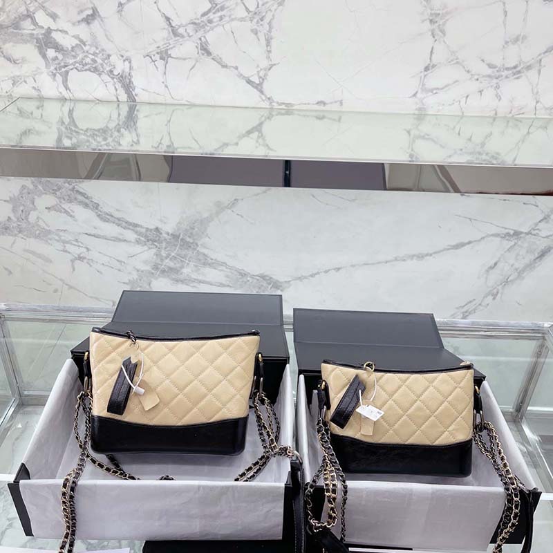 Fashion Designer Vagrant bag Woman Bag designer bags handbag Classic Cross body Real Genuine leather With Serial Number Women Fashion Versatile and elegant, Black1
Fashion Designer Vagrant bag Woman Bag designer bags handbag Classic Cross body Real Genuine leather With Serial Number Women Fashion Versatile and elegant, Black1