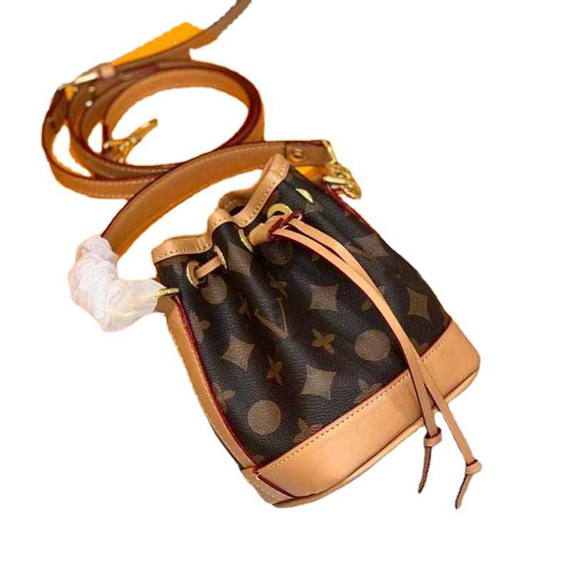 2023 Designer Portable Messenger Bag Evening Wear One Shoulder Large Printed Shopping Messenger Bag Best Selling Clutch Luxury Bag, Brown
2023 Designer Portable Messenger Bag Evening Wear One Shoulder Large Printed Shopping Messenger Bag Best Selling Clutch Luxury Bag, Brown