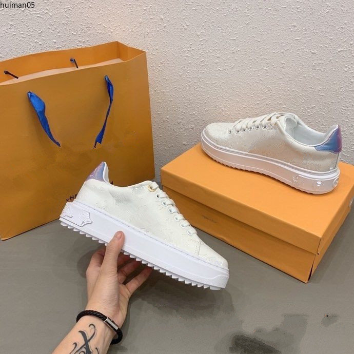 TIME OUT Sneakers Women shoes Genuine leather woman casual shoe Size 35-41 model hm051361