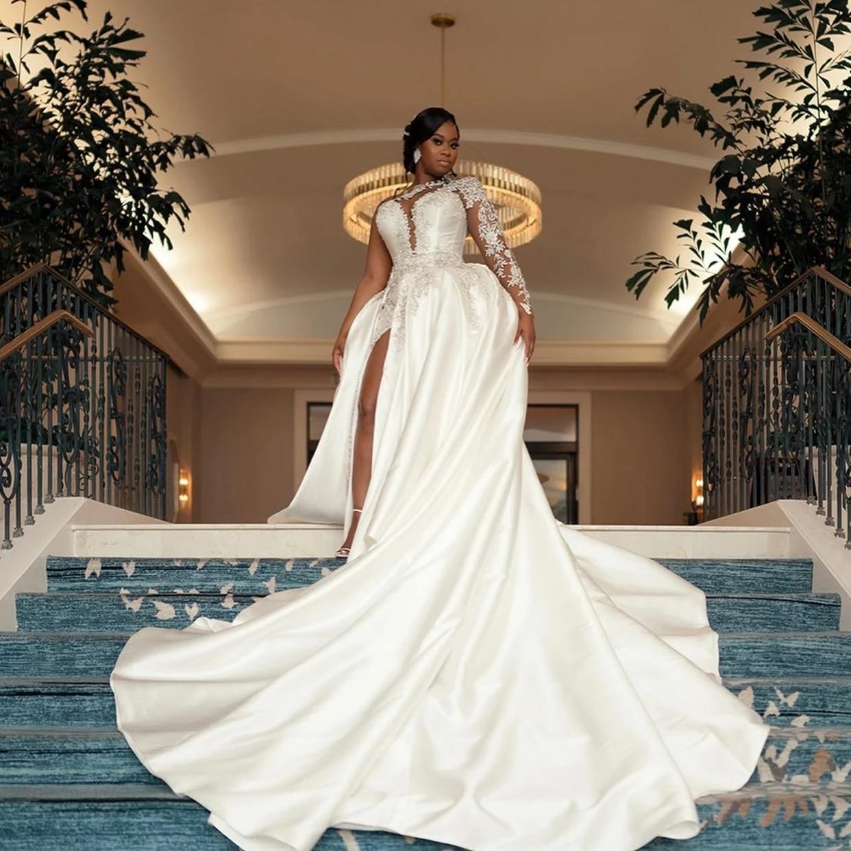 Ball Gown Wedding Dresses Sier Crystal Beading One Shoulder Keyhole Long Sleeves Satin Side Split Dubai Arabic Overskirts Bride Bridal Gowns 403 66603