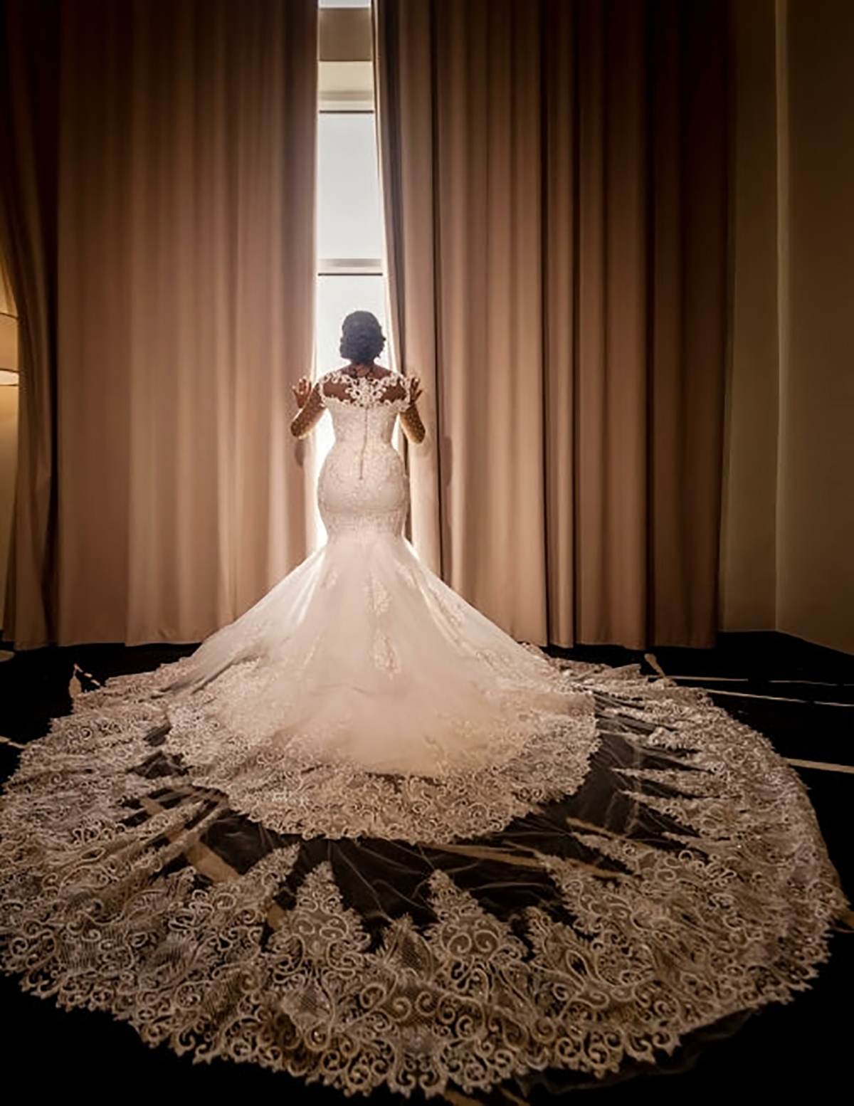Plus Size Mermaid Wedding Dress Sheer Neck 3D Lace Appliques Pearls Wedding Gowns Custom Made Sexy Illusion Bridal Dresses