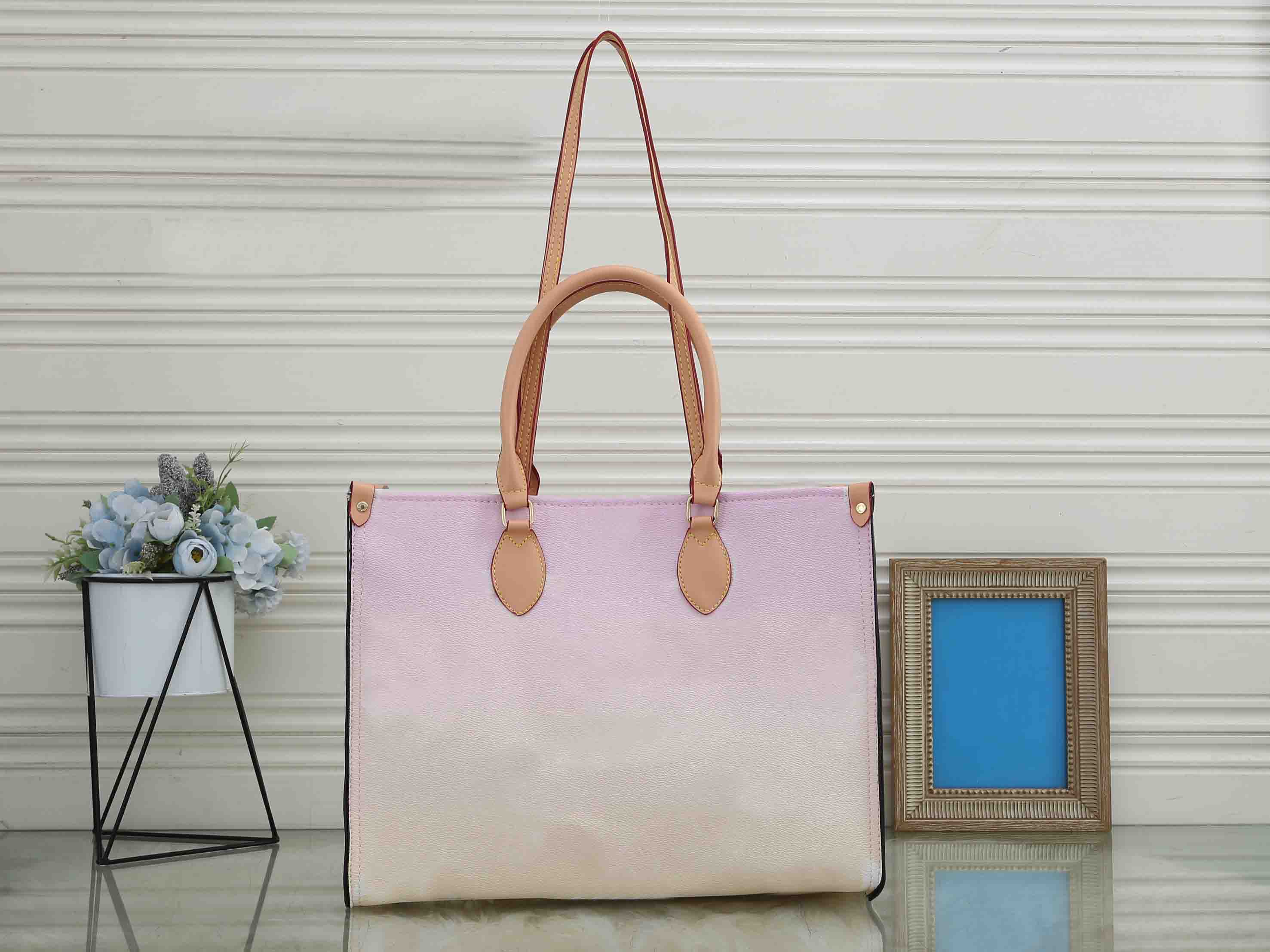 Women Designers Bags Designer Bags Women Bag Handbags Flower Monograms ONTHEGO Louiseitys Womens Handbag viutonity Purse Tote Shoulder Female backpack ON THE GO, Pink
Women Designers Bags Designer Bags Women Bag Handbags Flower Monograms ONTHEGO Louiseitys Womens Handbag viutonity Purse Tote Shoulder Female backpack ON THE GO, Pink