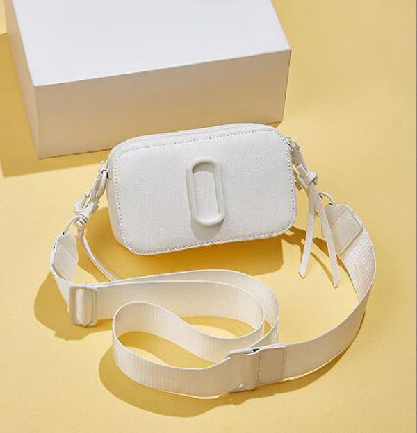 Designer Fashion bag Ladie Handbag Famous totes Snapshot Camera Small Crossbody purse Women Shoulder Bags Messenger cross body r20230121, Silver
Designer Fashion bag Ladie Handbag Famous totes Snapshot Camera Small Crossbody purse Women Shoulder Bags Messenger cross body r20230121, Silver