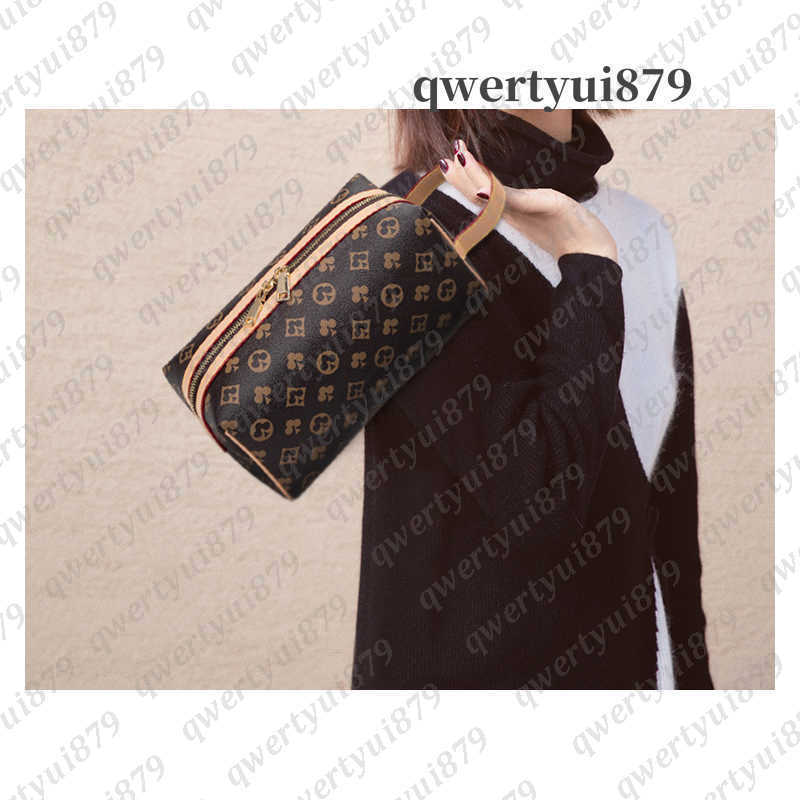 Clutch Bags 10 Inch Female Print Cosmetic Bag Large-capacity Travel Toiletry Bag Man Travel Shaving Dopp Kit Waterproof Organizer Bags C0602 012023H, Black
Clutch Bags 10 Inch Female Print Cosmetic Bag Large-capacity Travel Toiletry Bag Man Travel Shaving Dopp Kit Waterproof Organizer Bags C0602 012023H, Black