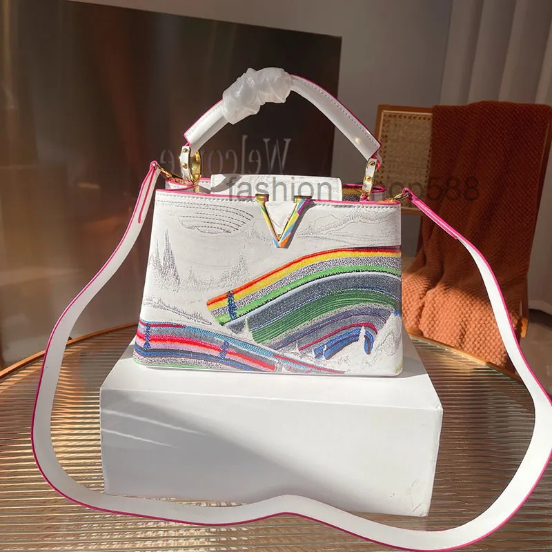 22s Panting Classical Bags France Women Ladies Genuine Leather Top Handle Tote Cross Body Shoulder Famous Luxury Designer Outdoor 5283591, Red
22s Panting Classical Bags France Women Ladies Genuine Leather Top Handle Tote Cross Body Shoulder Famous Luxury Designer Outdoor 5283591, Red