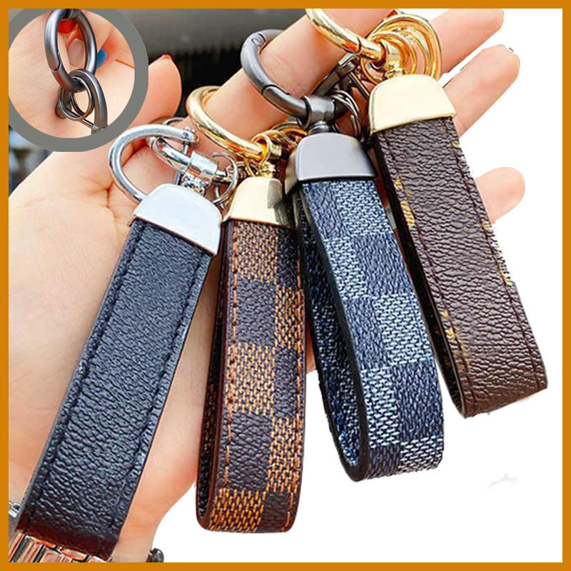 High Quality Keychain Designer Luxury Brand Men'S Fashion Zinc Alloy Letter Keyring Womens Buckle lovers Classic Exquisite Gold Black Car Metal Small Jewelry 22YA
High Quality Keychain Designer Luxury Brand Men'S Fashion Zinc Alloy Letter Keyring Womens Buckle lovers Classic Exquisite Gold Black Car Metal Small Jewelry 22YA