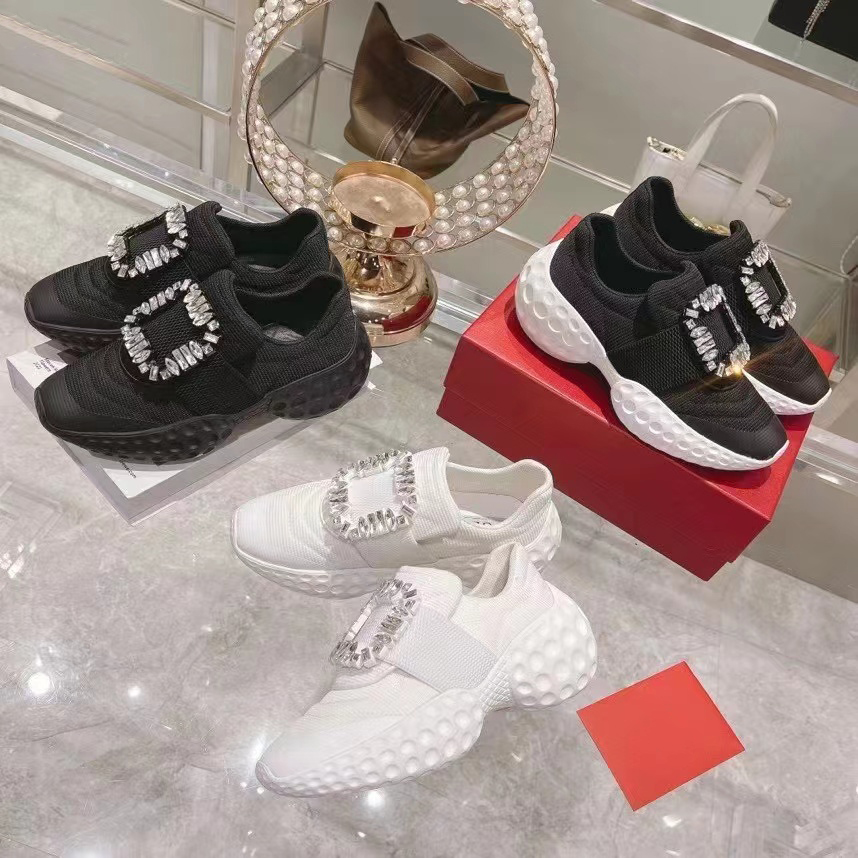 top quality Casual Shoes 2023 Designer sports casual Viv' Run Buckle Sneakers Viv Womens Chunky Dad Sneaker outdoor Trainers 35-40
top quality Casual Shoes 2023 Designer sports casual Viv' Run Buckle Sneakers Viv Womens Chunky Dad Sneaker outdoor Trainers 35-40