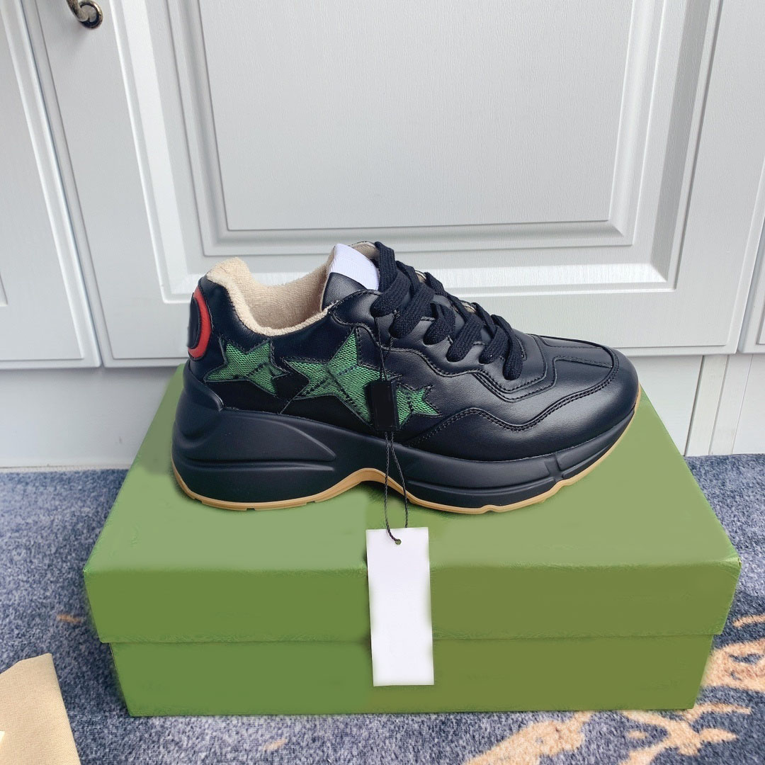 Rhyton leather sneaker mens designers shoes with Strawberry wave mouth Tiger print Vintage Trainer women box size 35-45, 32
Rhyton leather sneaker mens designers shoes with Strawberry wave mouth Tiger print Vintage Trainer women box size 35-45, 32