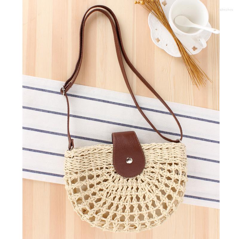 Evening Bags Style Casual Handmade Shoulder Bag Hollow Semi-Circle Crossbody Straw Woven Female Beach, Beige
Evening Bags Style Casual Handmade Shoulder Bag Hollow Semi-Circle Crossbody Straw Woven Female Beach, Beige