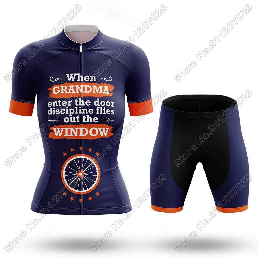 Designer Women Grandma Enter Cycling jerseys sets Summer Cycling Clothing Road Bike Suit Mountain Bicycle Shirt Bib Shorts MTB Tops Maillot
Designer Women Grandma Enter Cycling jerseys sets Summer Cycling Clothing Road Bike Suit Mountain Bicycle Shirt Bib Shorts MTB Tops Maillot