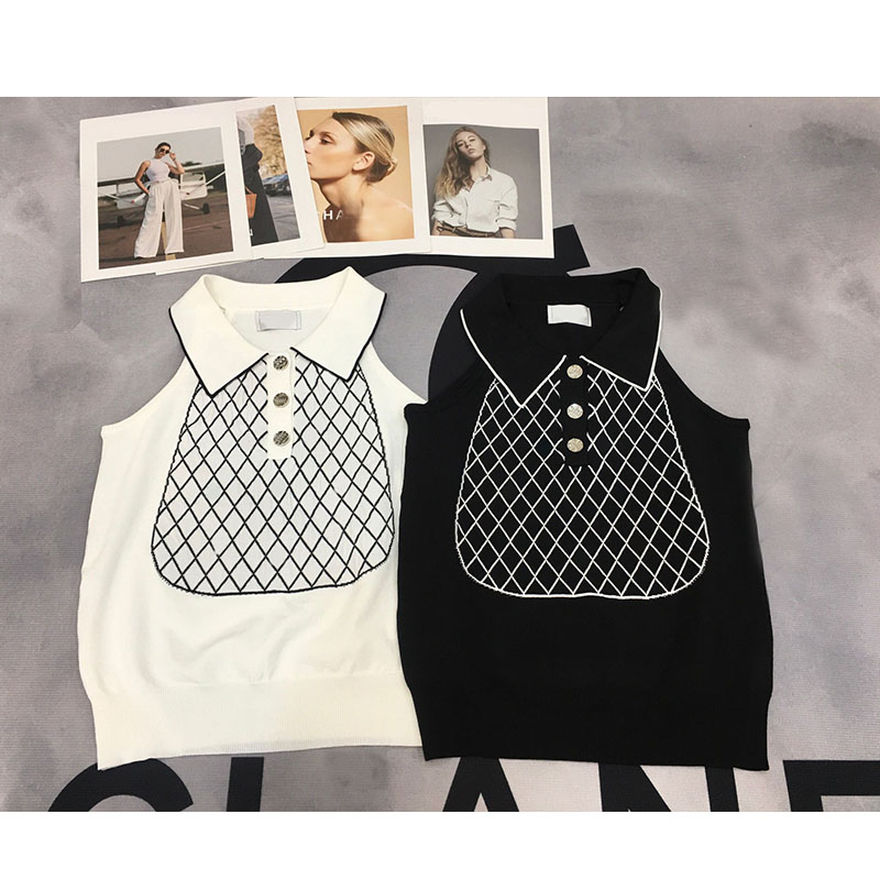 2023 Runway Designer Women's Tanks Turn Down Collar Plaid Knitting Sleeveless Tops Women's Button Lady Elegant Sweater Vest, White
2023 Runway Designer Women's Tanks Turn Down Collar Plaid Knitting Sleeveless Tops Women's Button Lady Elegant Sweater Vest, White