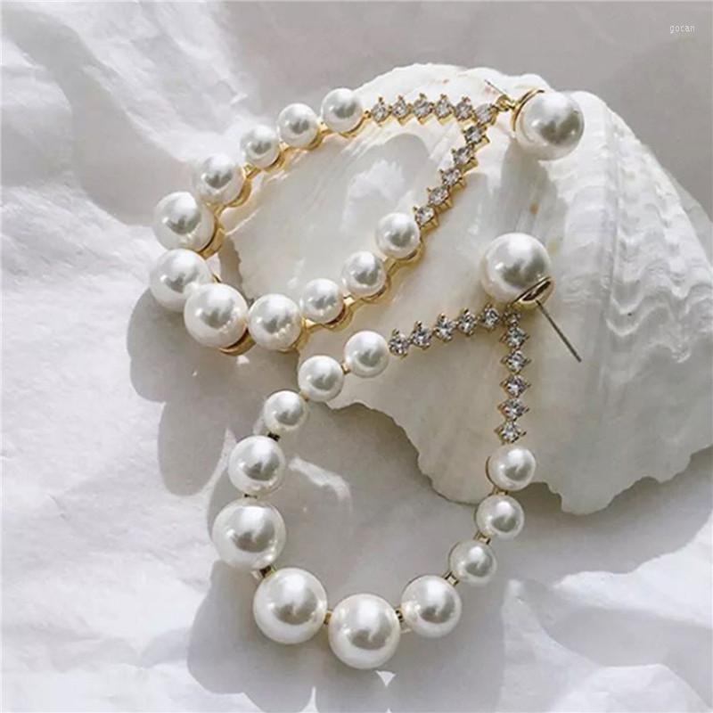 Hoop Earrings Fashion Ladies's Water Droplets White Pearl Korean Gold Color Large Circle Temperament Jewelry
Hoop Earrings Fashion Ladies's Water Droplets White Pearl Korean Gold Color Large Circle Temperament Jewelry