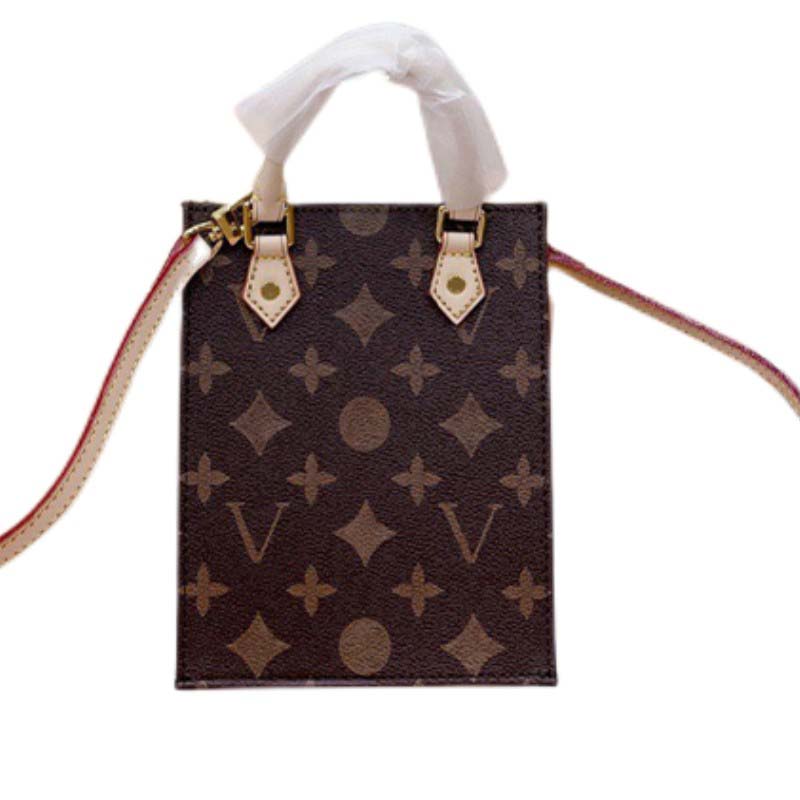 AAAAA Crossbody shoulder bag chain crossbody shoulder purse handbag women plain messenger bag handbags handbag wallet handbags bags fashion crossbody bag, Brown
AAAAA Crossbody shoulder bag chain crossbody shoulder purse handbag women plain messenger bag handbags handbag wallet handbags bags fashion crossbody bag, Brown