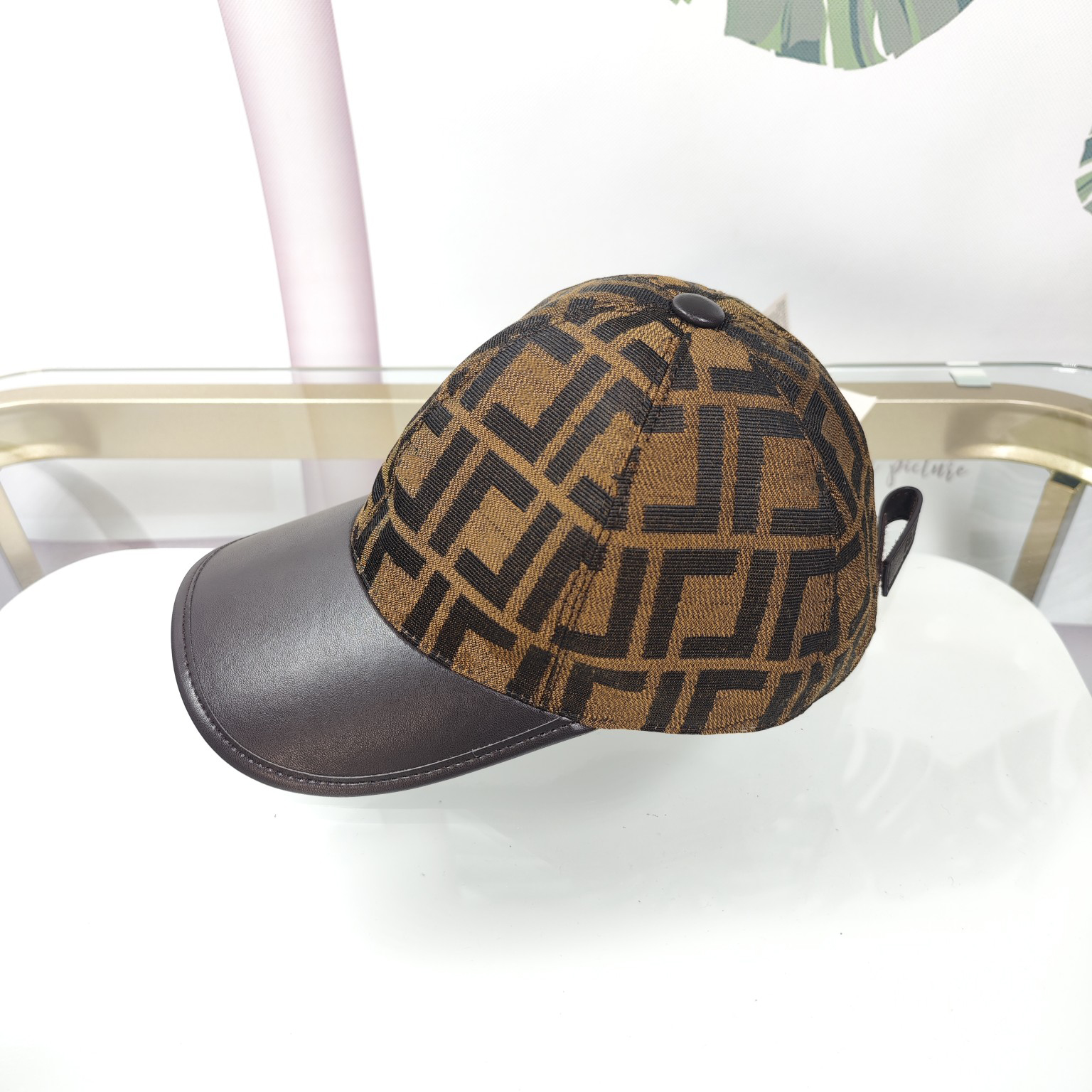 Stingy Brim Hats designers letter baseball Luxury cap womens casquette brand Four seasons adjustable fashion sports golf leisure hats Pull wind Boston, Brown+dust bag
Stingy Brim Hats designers letter baseball Luxury cap womens casquette brand Four seasons adjustable fashion sports golf leisure hats Pull wind Boston, Brown+dust bag