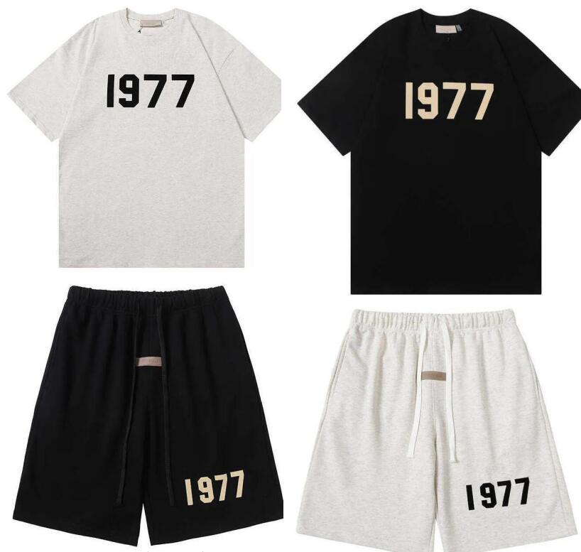 2023 Essentia 1977 Mens Tracksuits Printed Casual Sports Suit High Street Loose Short Sleeve T-shirt Men's And Women's Fashion Shorts, Add postage
2023 Essentia 1977 Mens Tracksuits Printed Casual Sports Suit High Street Loose Short Sleeve T-shirt Men's And Women's Fashion Shorts, Add postage
