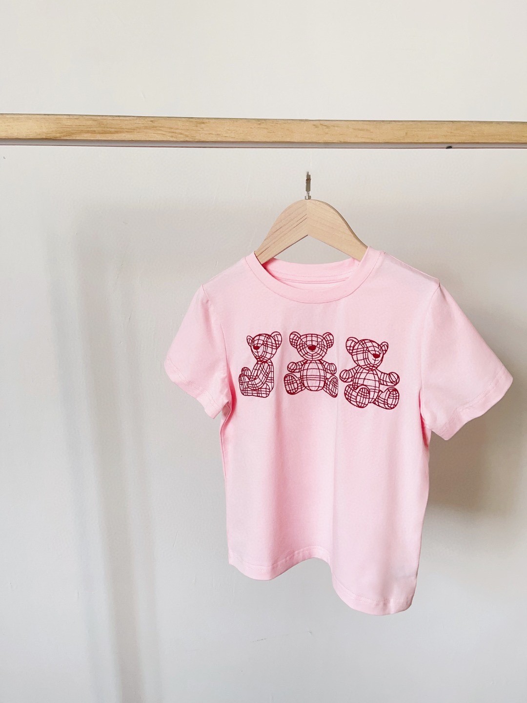 baby clothes kid designer tshirt kids t shirt luxury girl boy Short-Sleeve fasion 100% cotton with tags 3 bears pink
baby clothes kid designer tshirt kids t shirt luxury girl boy Short-Sleeve fasion 100% cotton with tags 3 bears pink
