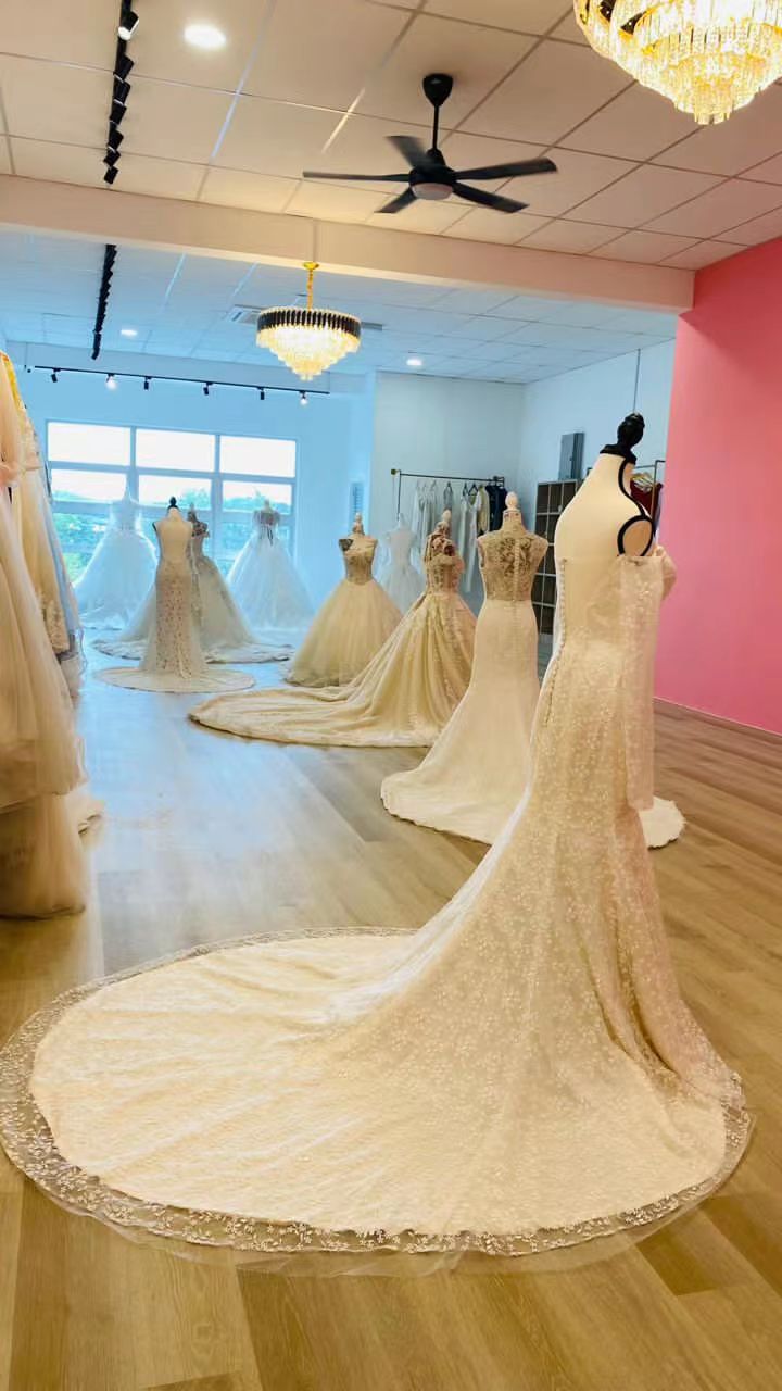 Real Photos Lace Mermaid Wedding Dresses With Long Sleeve Boho Beach Long Train Bridal Gowns Off Shoulder Corset Sheer Backless Buttons Bride Vestido 