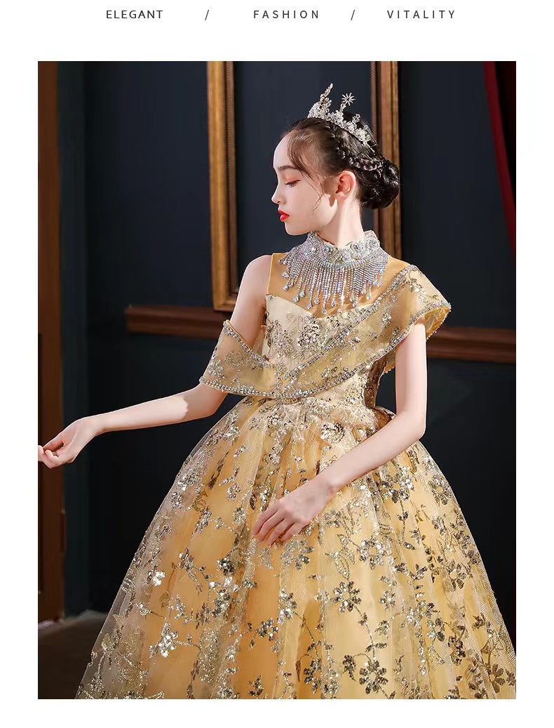 Gold Wer Girl Dresses Jewel Neck Ball Gown Lace Appliques Beads Sequined Kids Girls Pageant Dress Sweep Train Crystal Birthday Gowns Lz0304