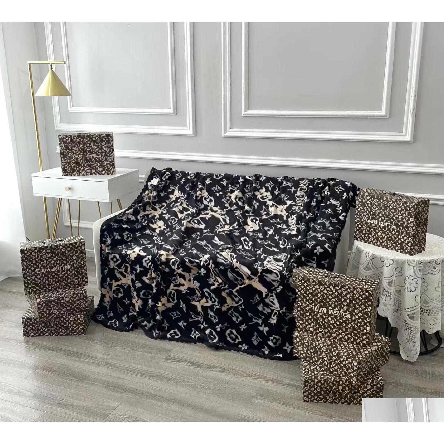Blankets Designer Letter C Style High Quality Soft Blanket Flannel Shawl Big Size 150X200Cm Fashion Travel Home Office Nap Bl Dhr9P
Blankets Designer Letter C Style High Quality Soft Blanket Flannel Shawl Big Size 150X200Cm Fashion Travel Home Office Nap Bl Dhr9P