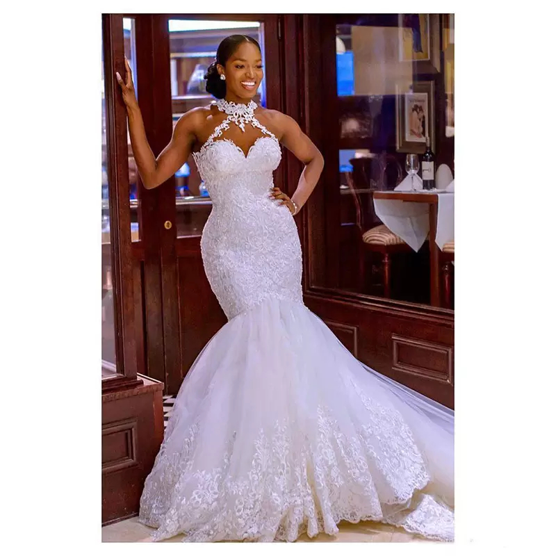 Royal African Nigeria Mermaid Wedding Dresses Halter Buttons Illusion Back Sleeveless Long White Bridal Gowns Lace Applique Elegant Bride Dress