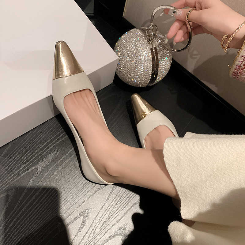 2023 new low heel shoes women's spring and summer pointed high heels gold full leather color matching leather shoes, Black
2023 new low heel shoes women's spring and summer pointed high heels gold full leather color matching leather shoes, Black