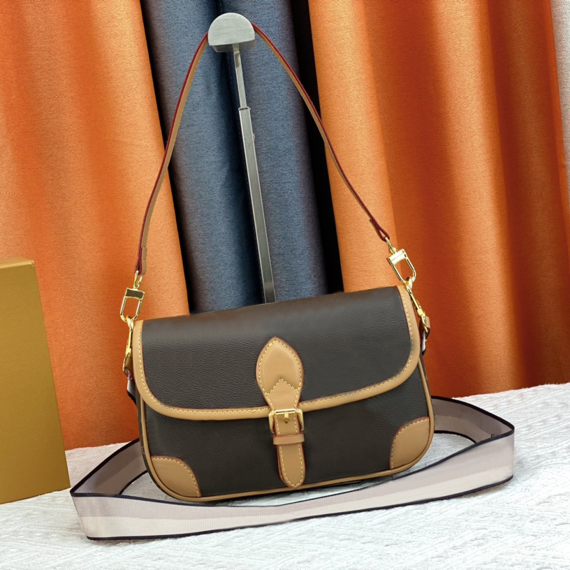 7A Designer Bags Real Cowhide Belt Decoration Flap Handbags Embroidered Shoulder Strap Crossbody Purse, Brown
7A Designer Bags Real Cowhide Belt Decoration Flap Handbags Embroidered Shoulder Strap Crossbody Purse, Brown