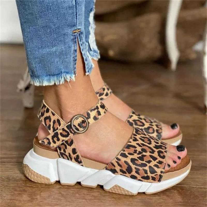 2022 Fashion Casual New Summer Solid Color Open Toe Buckle Middle Heel Leopard Print Versatile Outdoor Sandals 0130, Yelllow
2022 Fashion Casual New Summer Solid Color Open Toe Buckle Middle Heel Leopard Print Versatile Outdoor Sandals 0130, Yelllow