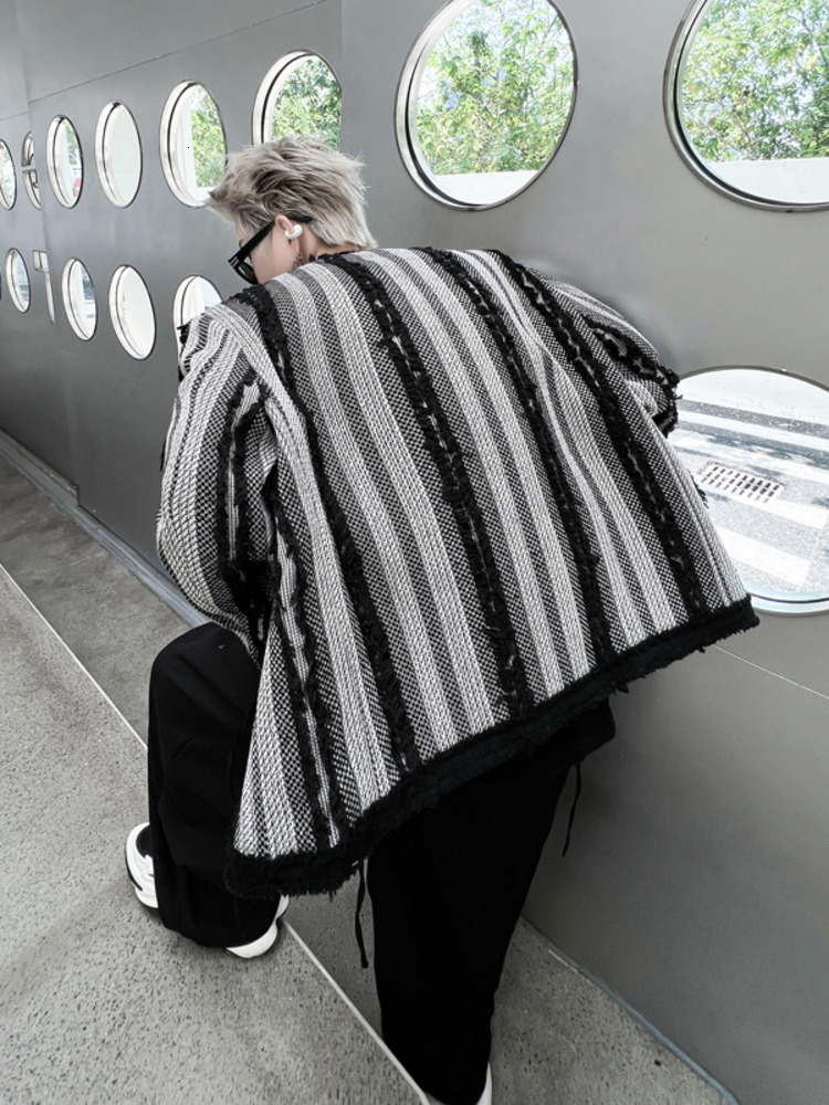 Men's Jackets SYUHGFA Wear 2023 Autumn Winter Round Collar Thickening Big Pocket Jacket Loose Coat Single Breasted 230130