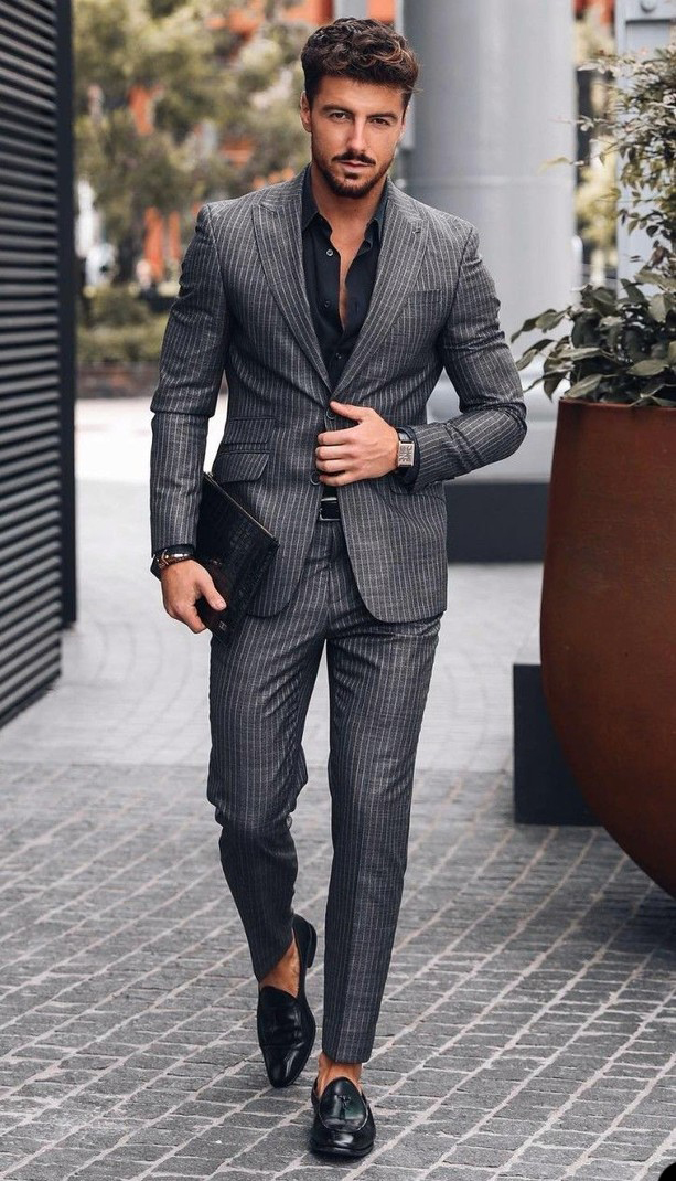 Two Pieces Wedding Tuxedos Men Suits Modern Formal Slim Stripe Fit Suit Jacket Two-Button Customized Peaked Lapel Pockets Bridegroom Coat and Pants