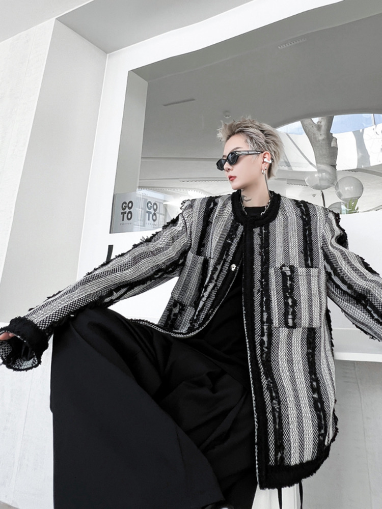 Men's Jackets SYUHGFA Wear 2023 Autumn Winter Round Collar Thickening Big Pocket Jacket Loose Coat Single Breasted 230130