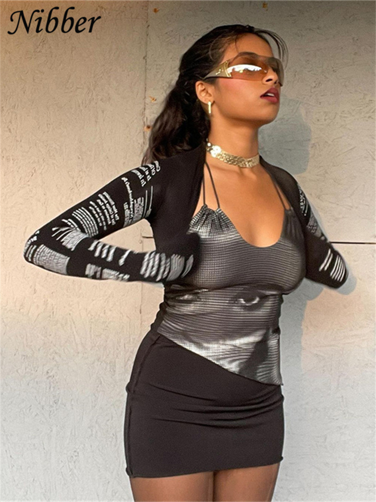 Women's TShirt Nibber TwoPiece Fashion Letter Art Portrait Printing Camisole Short LongSleeved For Women Street Style Out Commute 230130