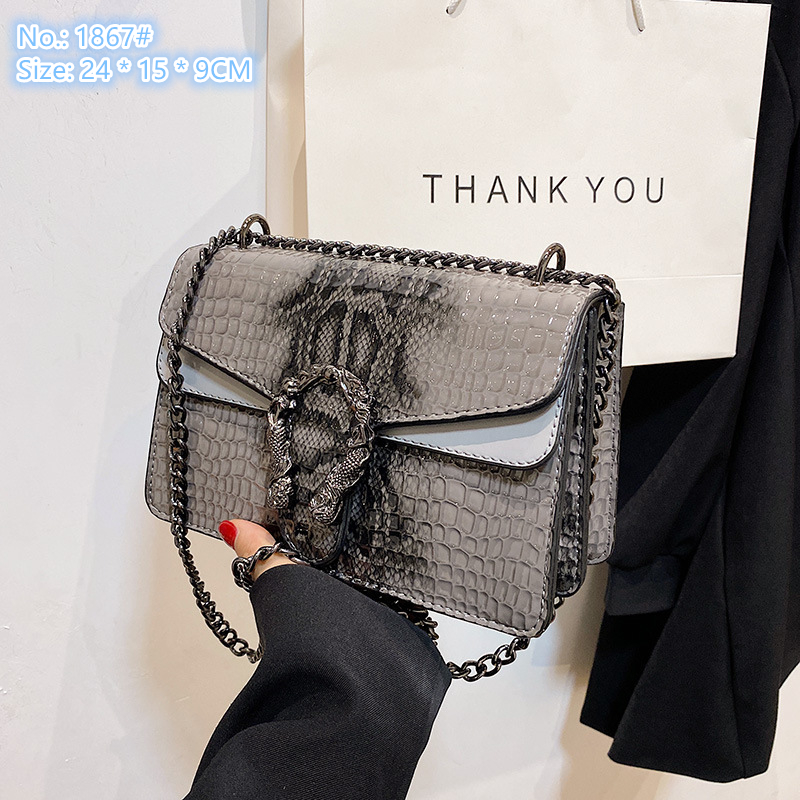 Factory wholesale ladies shoulder bags 7 colors sweet little fresh printed chain bag flip embossed fashion handbag personalized crocodile leather handbags
