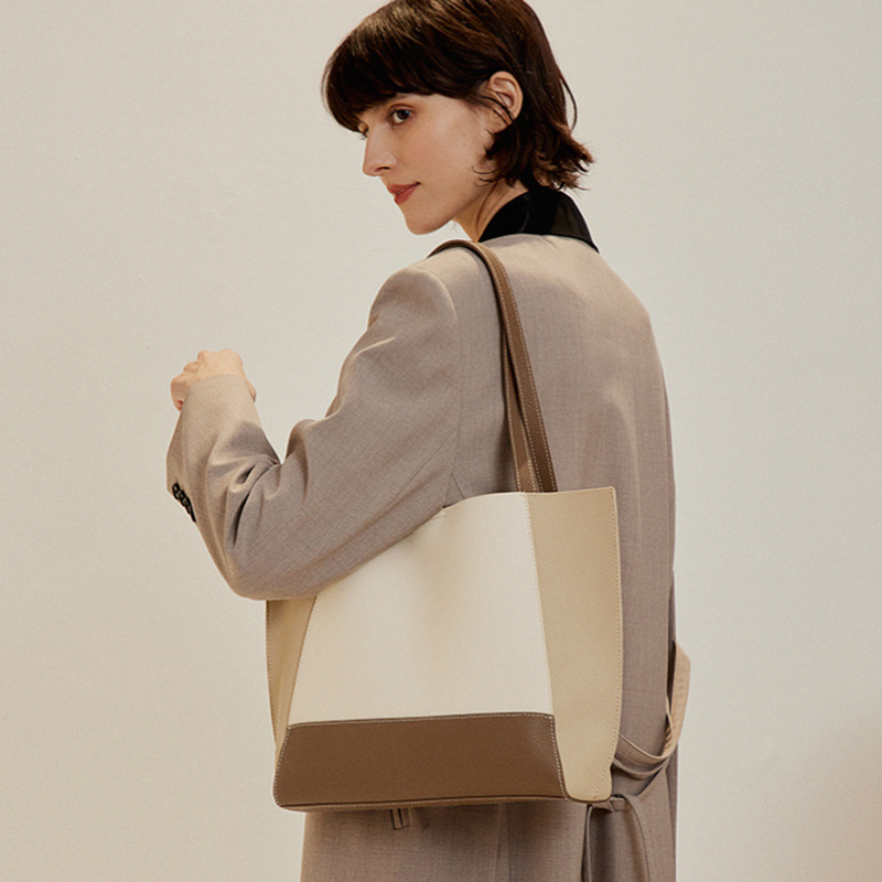 Women Inclined Shoulder Bags Fashion casual Womens Bag Small Handbag Totes High-capacity Genuine leather Large volume wholesale Girl Mobile Phone Bag Black 9234, Cream
Women Inclined Shoulder Bags Fashion casual Womens Bag Small Handbag Totes High-capacity Genuine leather Large volume wholesale Girl Mobile Phone Bag Black 9234, Cream