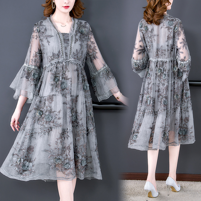 Casual Dresses Summer Floral Embroidery Natural Silk Hollow Out Sexy Midi Dress Women Korean Fashion Elegant Bodycon Light 230130