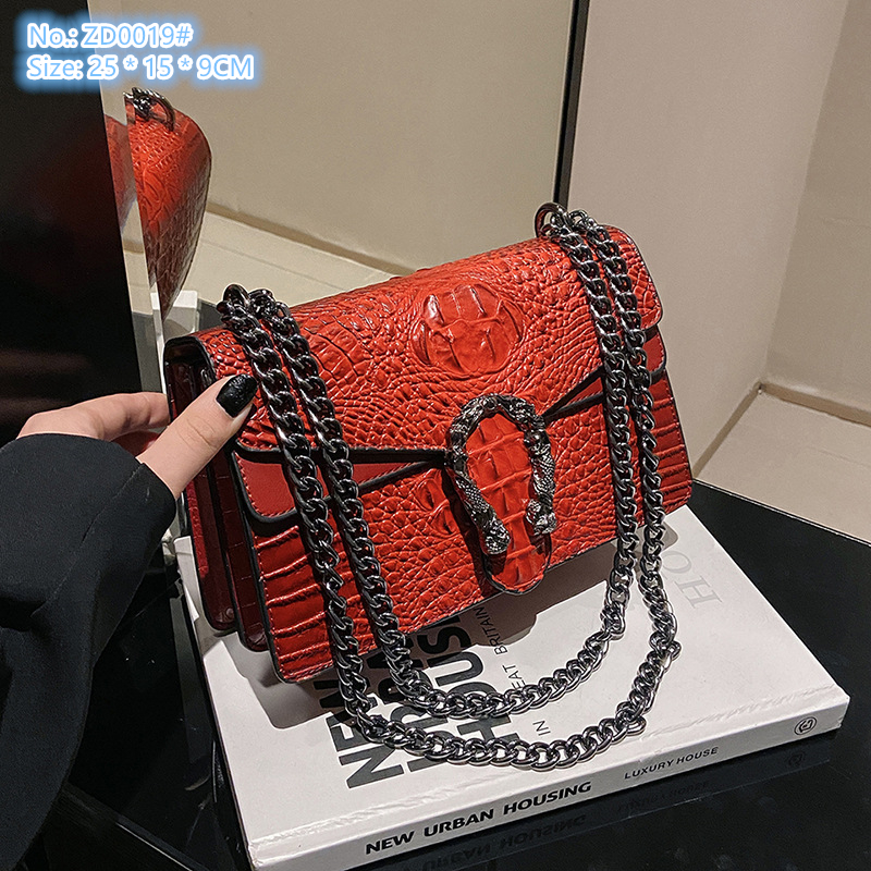 Factory wholesale ladies shoulder bags 6 elegant solid color embossed leather handbag classic crocodile pattern women's chain bag flip retro handbags, Brown--zd0019#
Factory wholesale ladies shoulder bags 6 elegant solid color embossed leather handbag classic crocodile pattern women's chain bag flip retro handbags, Brown--zd0019#