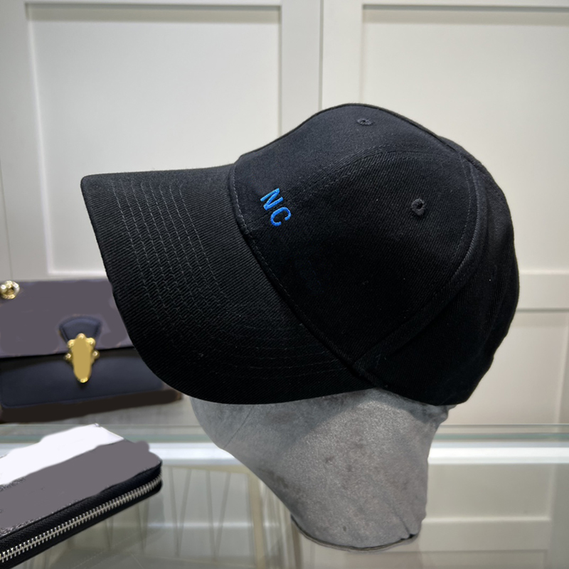 Designer Baseball Cap Women Stylish Wide Brim Hat Mens Brand Letter Fashion Sport Hats Personalized Casual Couple Unisex Caps 2301313QS, B1
Designer Baseball Cap Women Stylish Wide Brim Hat Mens Brand Letter Fashion Sport Hats Personalized Casual Couple Unisex Caps 2301313QS, B1