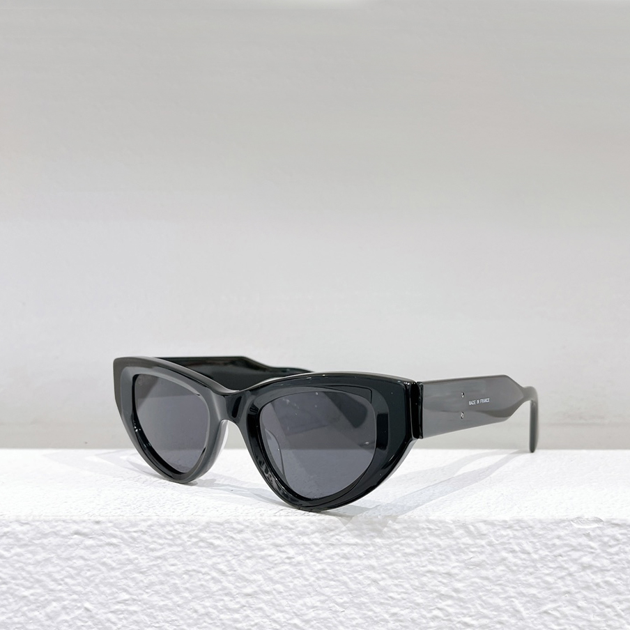 Inside Out 0243 Black/Grey Cat Eye Sunglasses for Women Glasses Sun Shades Sonnenbrille gafa de sol Sun Shades UV400 Eyewear with Box
Inside Out 0243 Black/Grey Cat Eye Sunglasses for Women Glasses Sun Shades Sonnenbrille gafa de sol Sun Shades UV400 Eyewear with Box